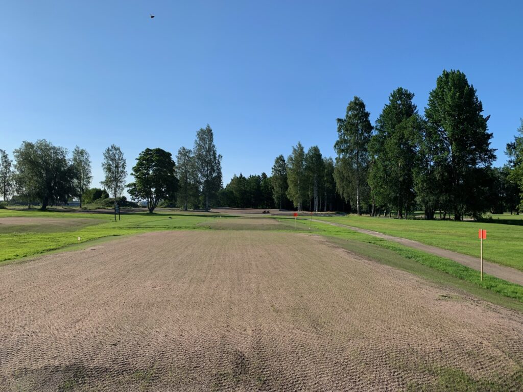 Sundsvalls Golfklubb bild- Sundsvalls Golfklubb teeomrade hal 4