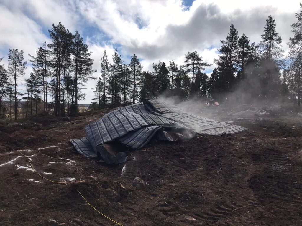 Sundsvalls Golfklubb bild- Sundsvalls golfklubb golfbana sprangning exploading bild2
